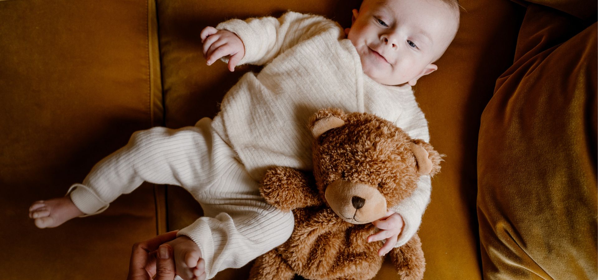 Bouillotte pour bébé : le remède miracle contre les maux de ventre de votre bébé ?