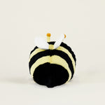 Peluche bouillotte juniors abeille jaune rayée noire, avec ailes blanches et antennes, de dos