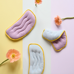 Bouillotte de règles couleurs pastelles violette et bleue avec bordure jaune 