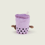 bouillotte bubble tea violet avec bras et jambes marron de dos