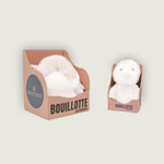 Duo de boîtes présentoirs en carton contenant deux peluches bouillottes.