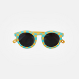 Lunettes de soleil pour enfants avec monture ronde à motif vichy bleu et moutarde, branches souples moutarde, et verres noirs polarisés – modèle Hop'Pop CAT4, conçu pour une haute protection anti-UV.